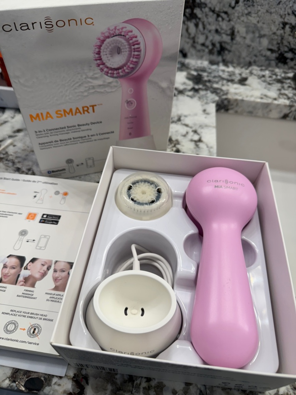 Clarisonic MIA Smart 3-in-1 connected Beauty Device Pink